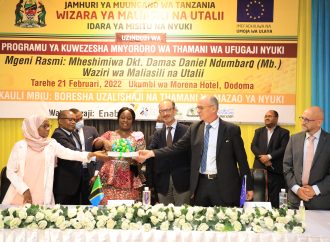 mikoa  7 Tanzania Bara na Zanzibar itanufaika na Programu ya mnyororo wa thamani wa ufugaji nyuki .